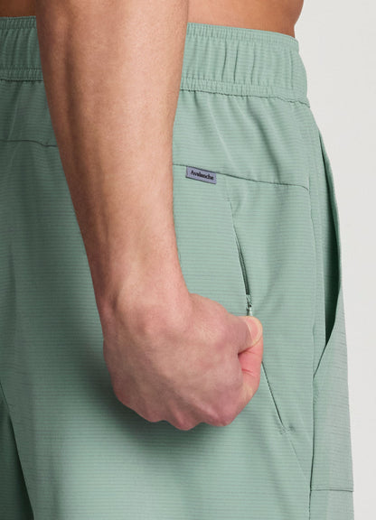 Roam 7" Hiking Short
