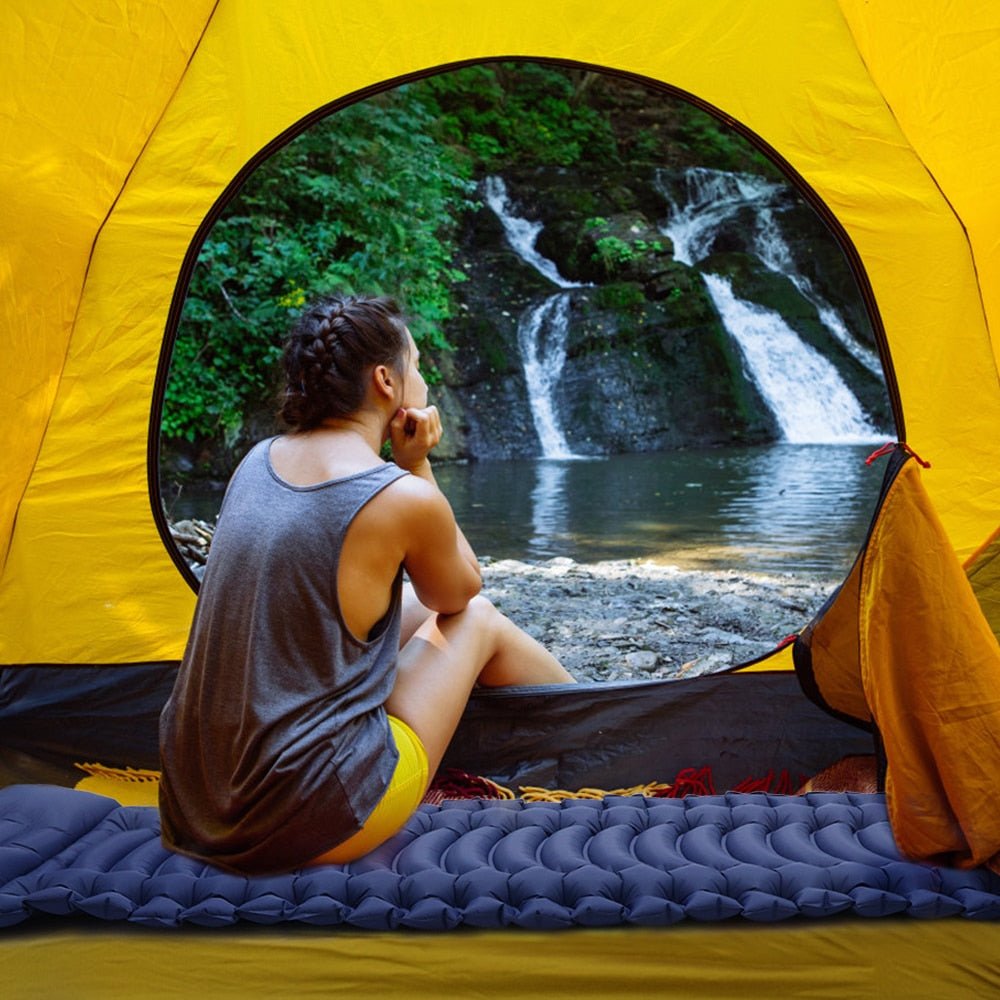 INFLATABLE COMFORTABLE CAMPING MATTRESS